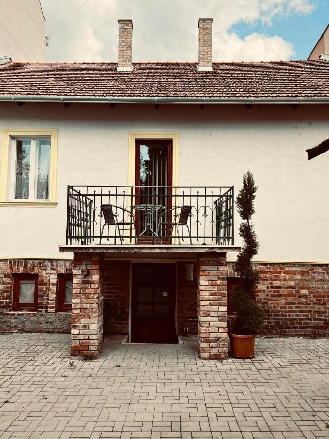 Best Price Guesthouse Szeged Eksteriør bilde